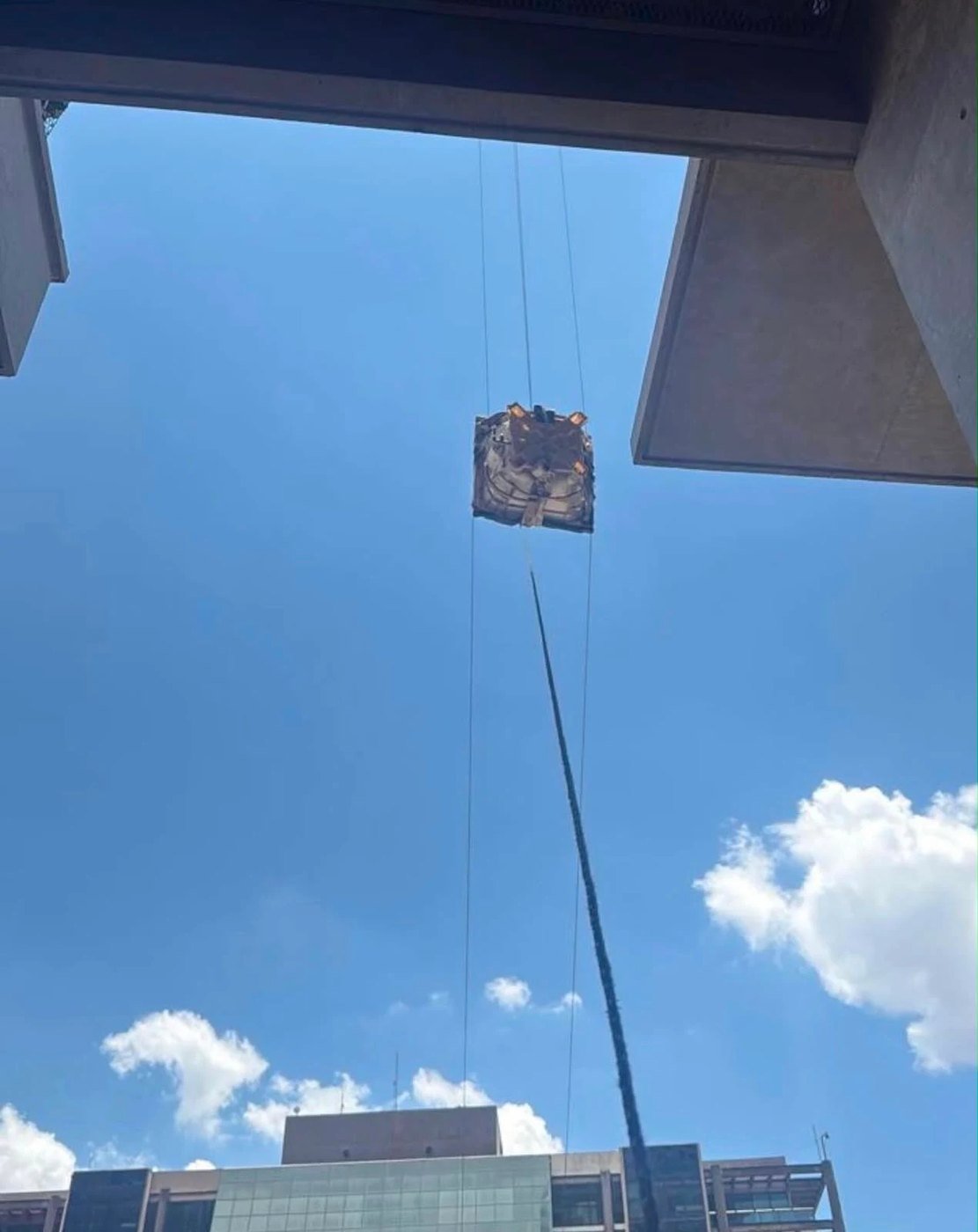 Içamento de carga entre edifícios